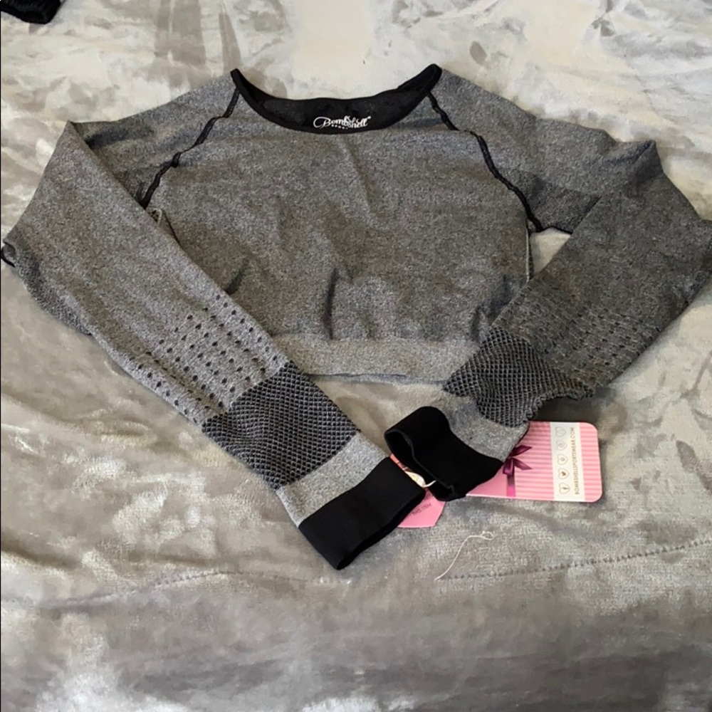 Bombshell Pro Seamless Pullover Top- Size M/L